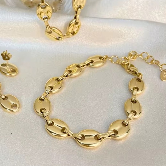 Gold Chunky Chain Bracelet– Statement Link Jewelry - Picture 1 of 4